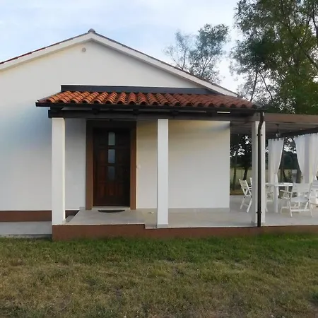 House For Rest Olivum Casa de Férias Loborika